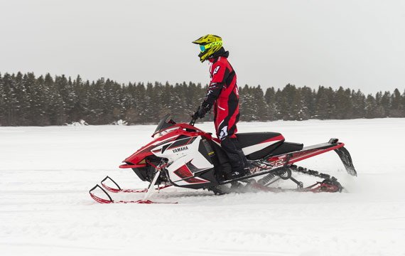 how-to-ride-snowmobile